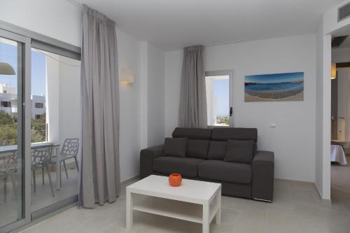 Apartamentos Proa - Emar Hotels Only Adults Es Pujols Εξωτερικό φωτογραφία