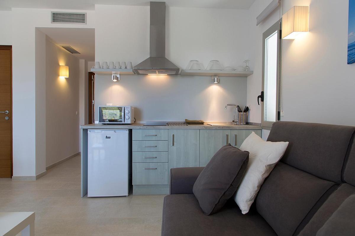 Apartamentos Proa - Emar Hotels Only Adults Es Pujols Εξωτερικό φωτογραφία
