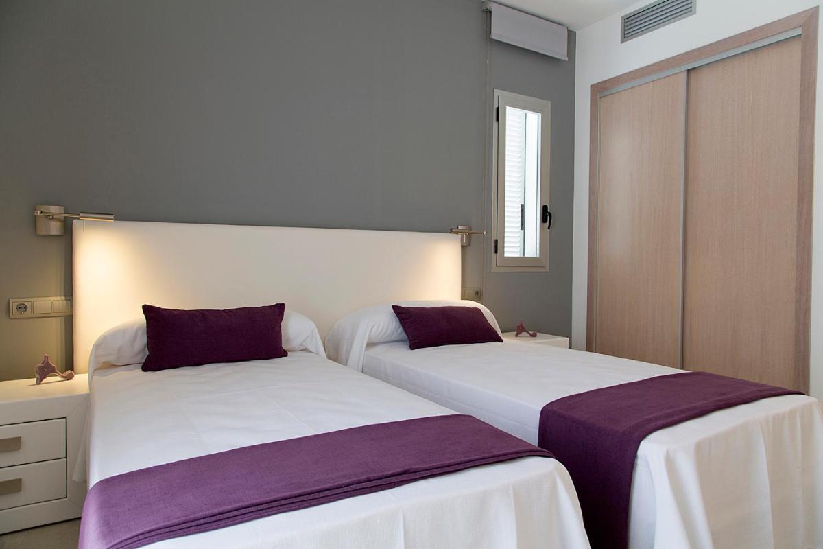 Apartamentos Proa - Emar Hotels Only Adults Es Pujols Εξωτερικό φωτογραφία