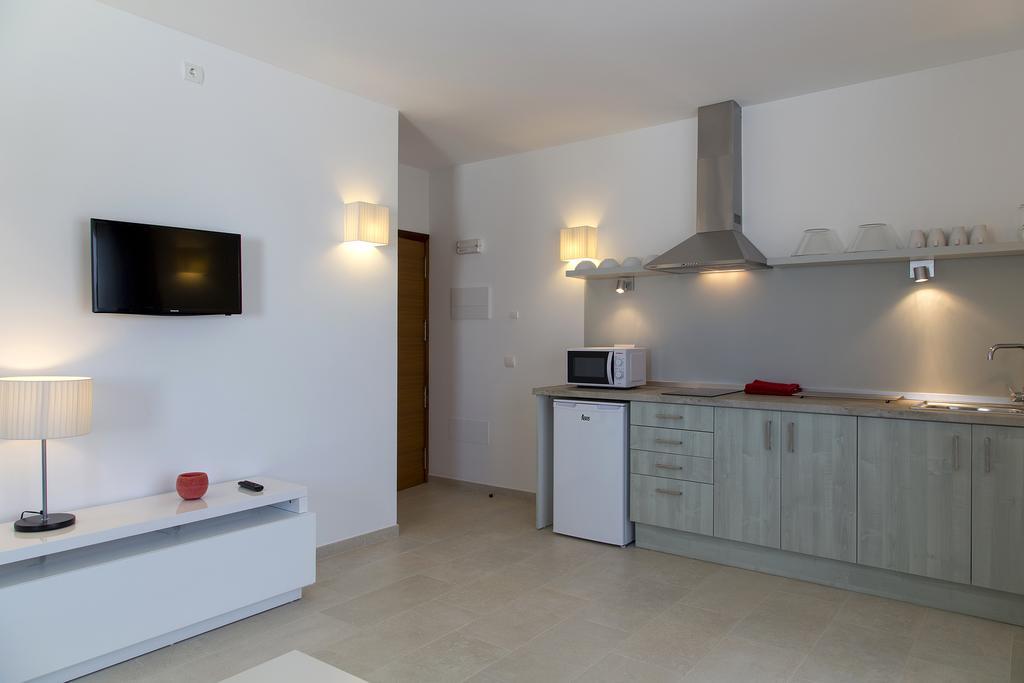 Apartamentos Proa - Emar Hotels Only Adults Es Pujols Εξωτερικό φωτογραφία