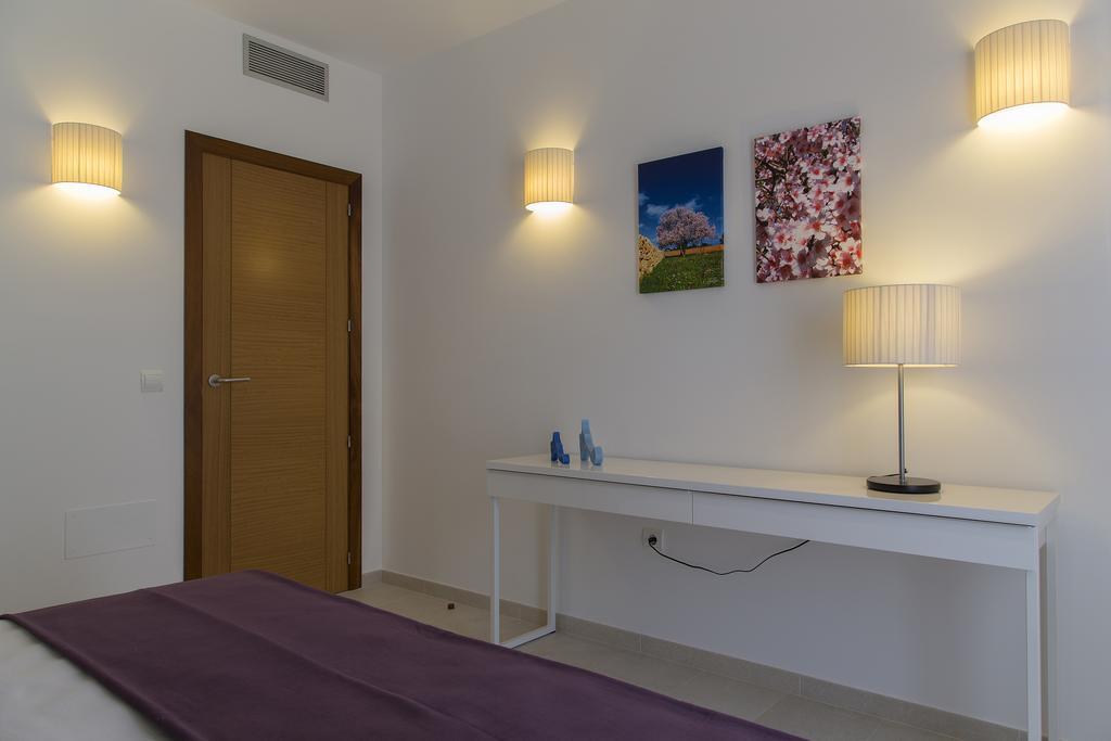 Apartamentos Proa - Emar Hotels Only Adults Es Pujols Εξωτερικό φωτογραφία